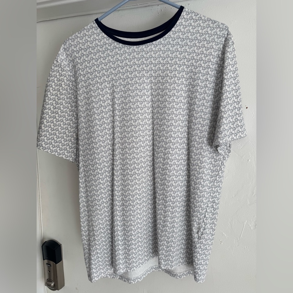Palm Tree Print Express T-Shirt.